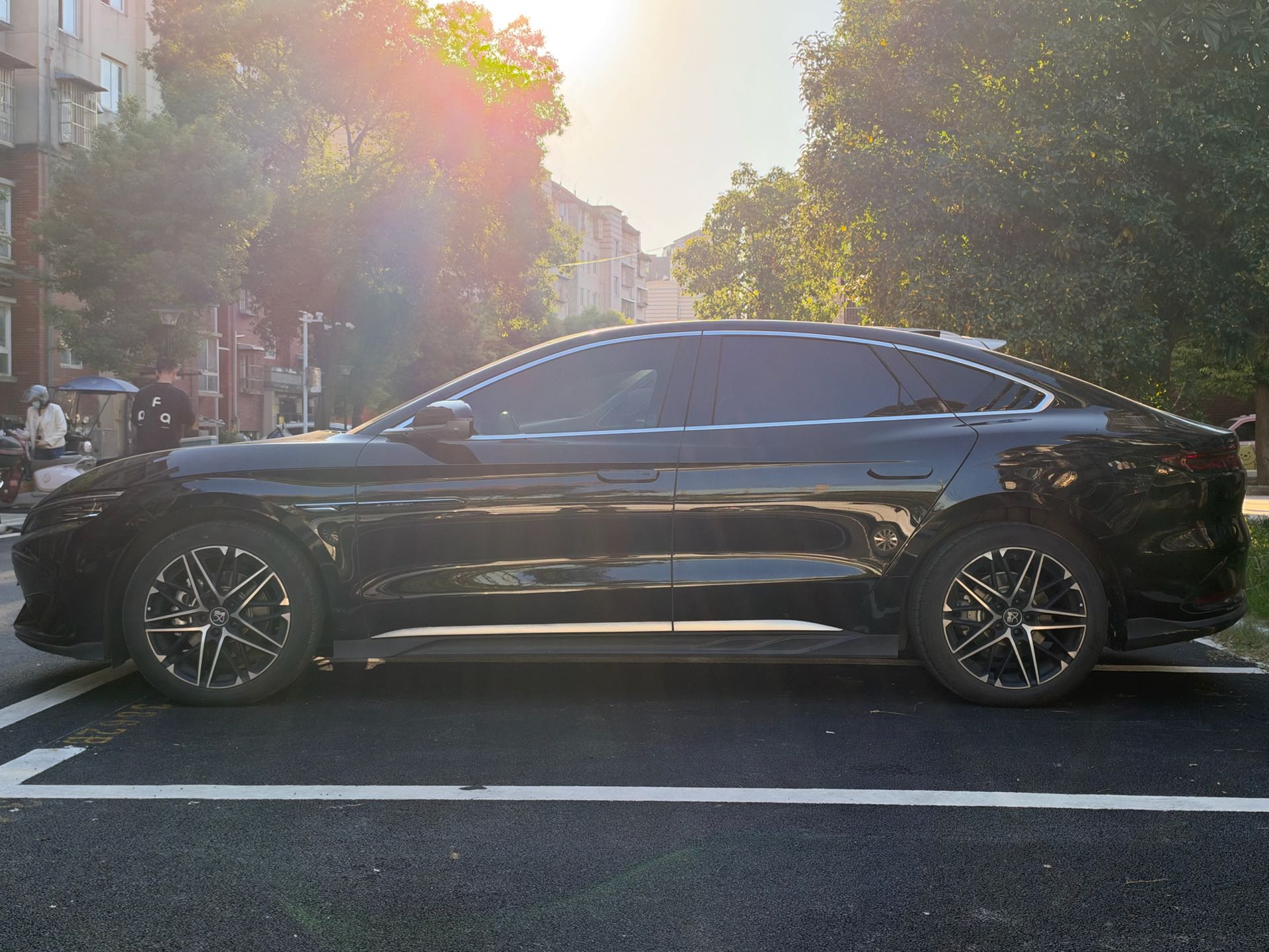 BYD Han 2025 صورة سيارة #5