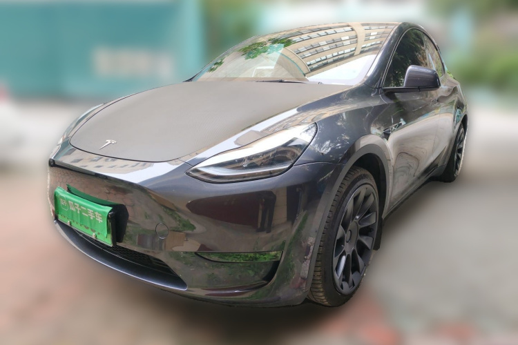 Tesla Model Y 2024 #2 Tesla Model Y 2024 immagine di auto #2