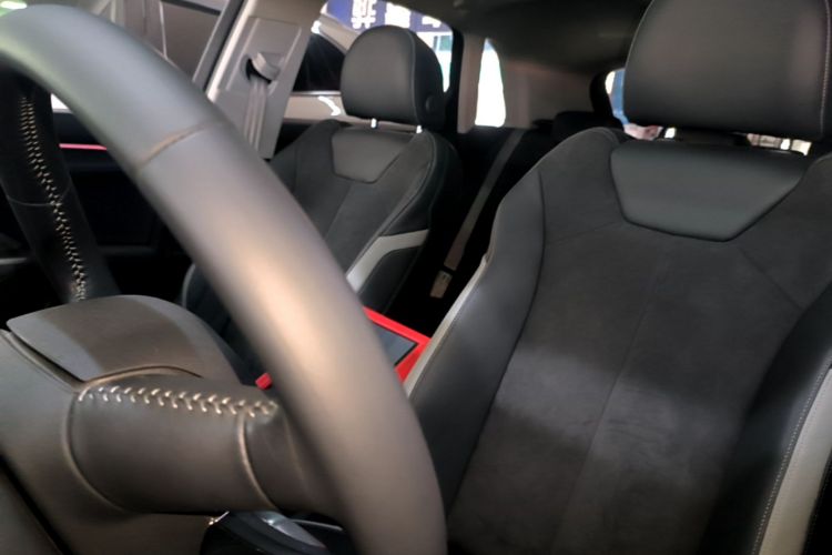Audi Q3 2021 car image #15