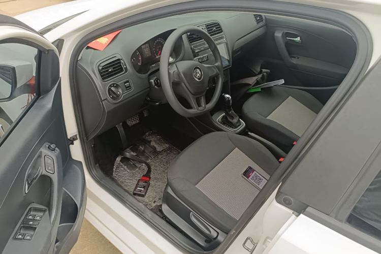 Volkswagen Polo 2017 #16 Volkswagen Polo 2017 car image #16
