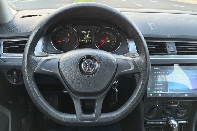 Volkswagen Bora 2018 car image #15
