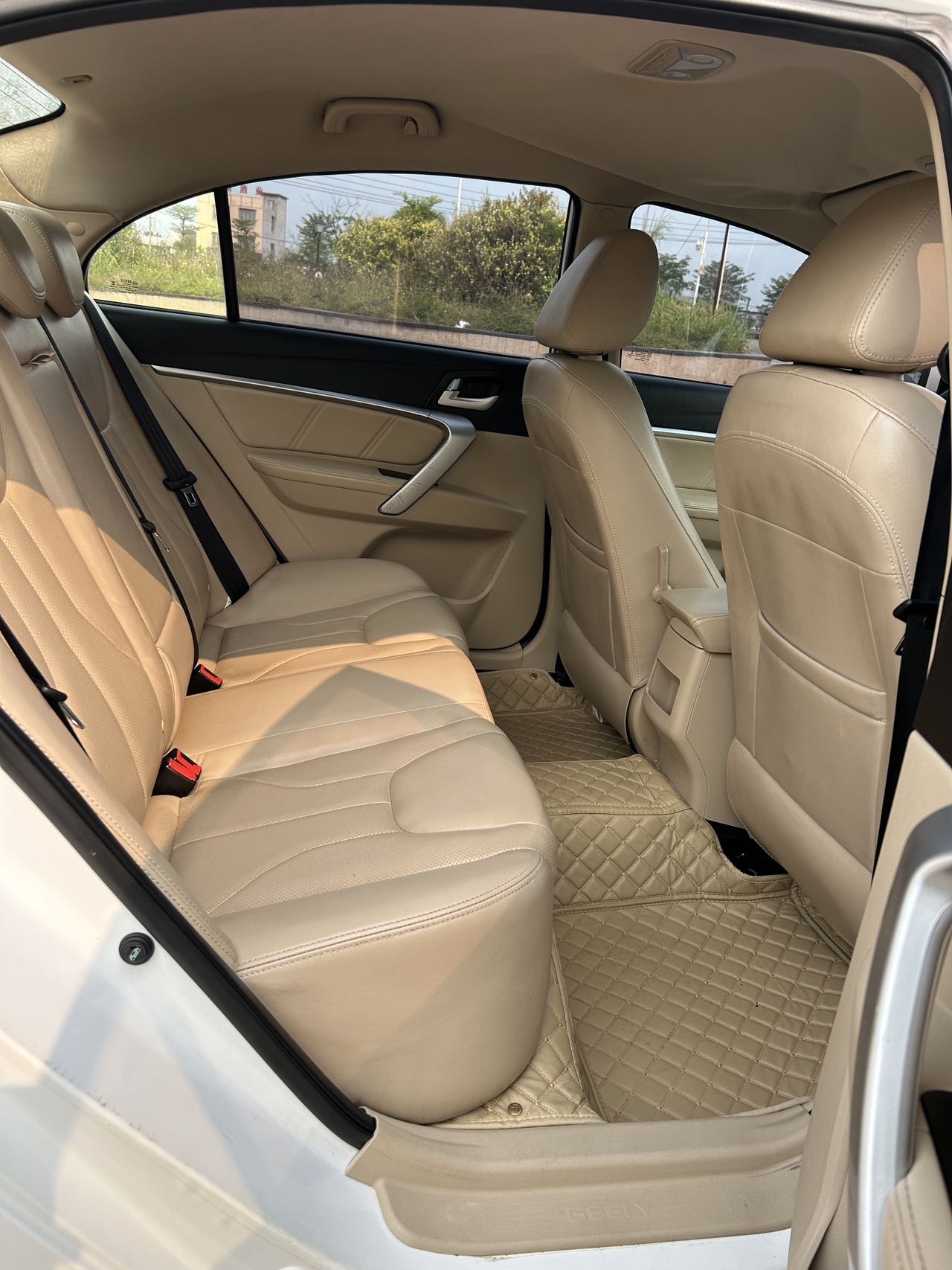 GEELY Emgrand 2017 صورة سيارة #6