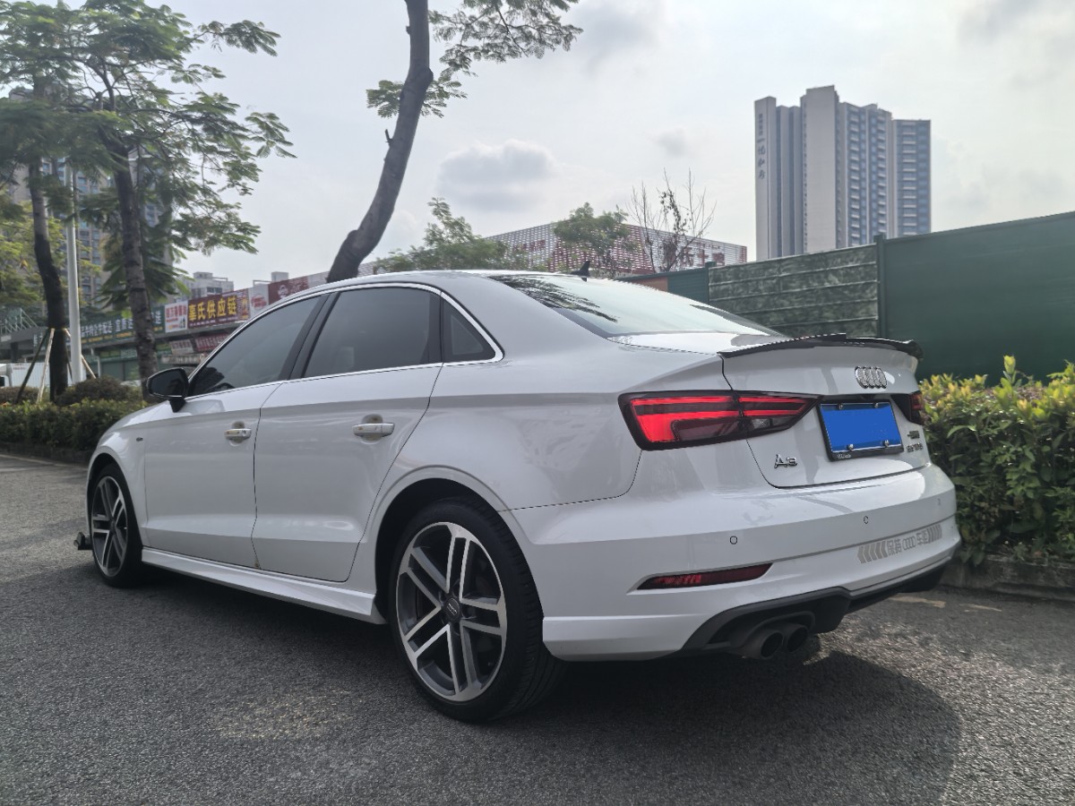 Audi A3 2019 immagine di auto #2