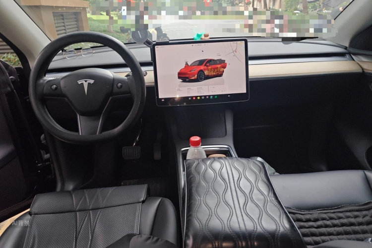 Tesla Model Y 2022 immagine di auto #11
