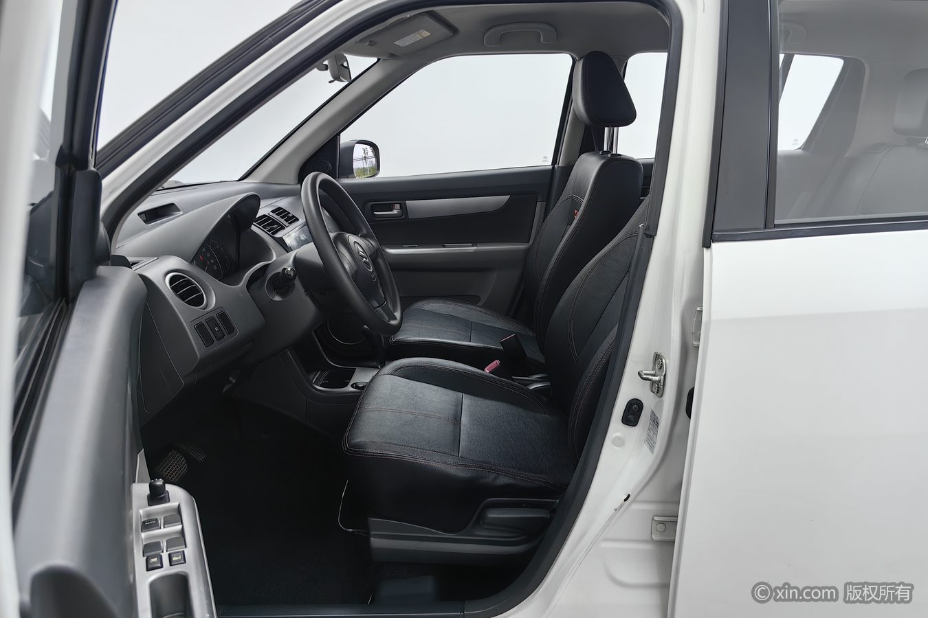 Suzuki Swift 2018 #10 Suzuki Swift 2018 car image #10