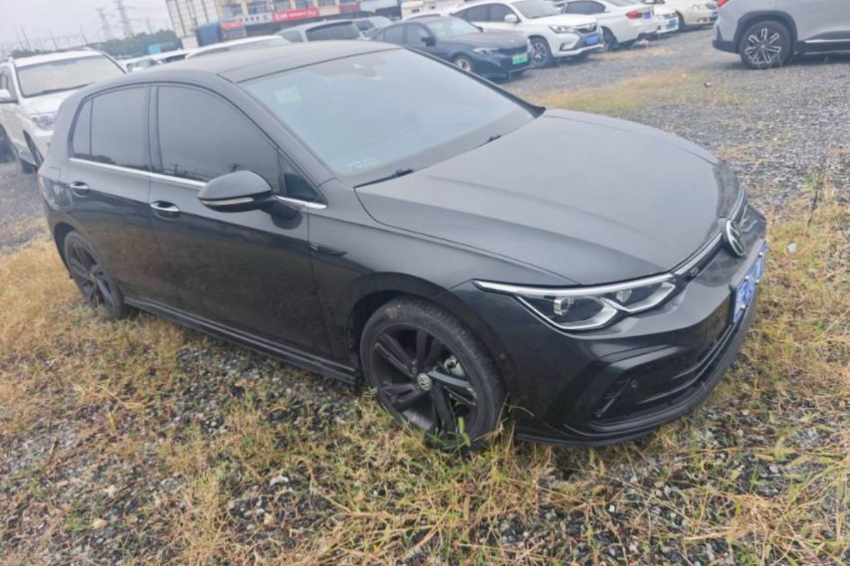 2021 immagine di auto #2