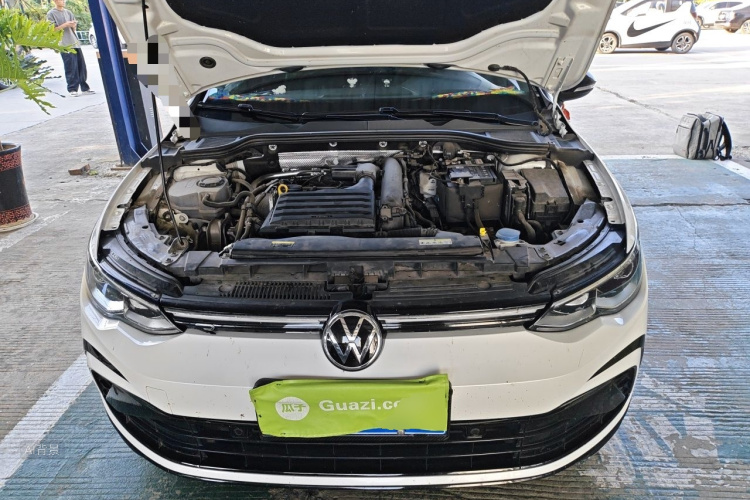 Volkswagen Golf 2023 #22 Volkswagen Golf 2023 صورة سيارة #22