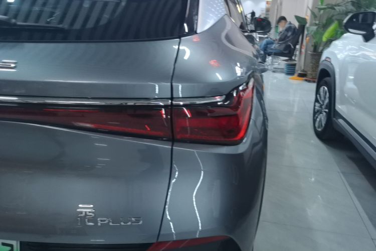 BYD Yuan Plus 2022 immagine di auto #8