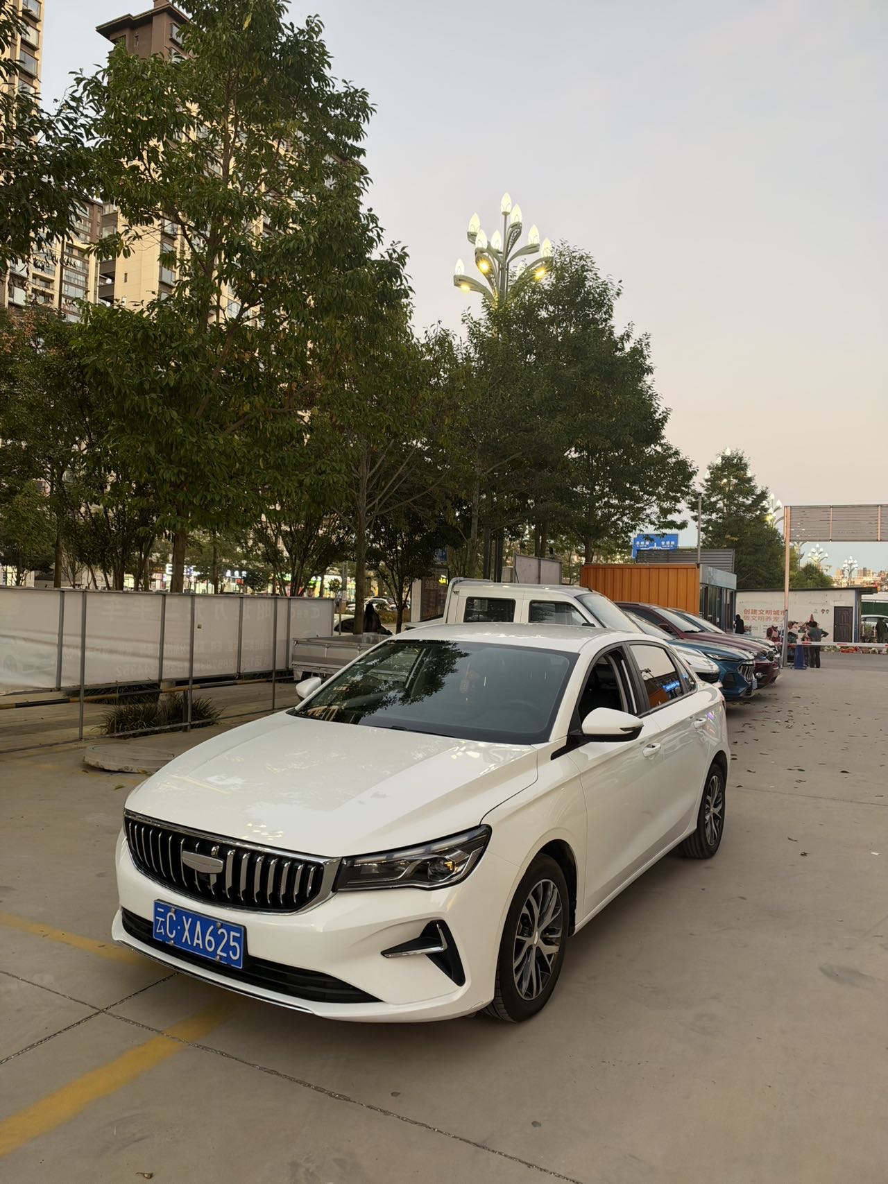 GEELY Emgrand 2024 #3 GEELY Emgrand 2024 изображение автомобиля #3