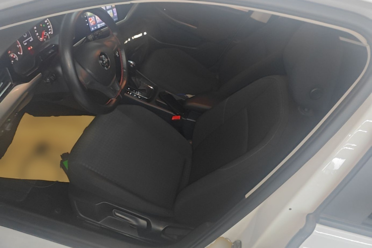 Volkswagen Bora 2020 صورة سيارة #15