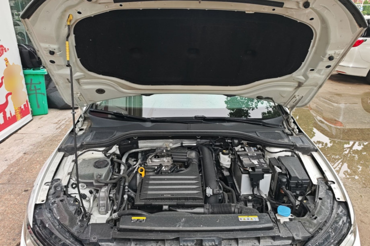 Volkswagen Golf 2022 #20 Volkswagen Golf 2022 car image #20