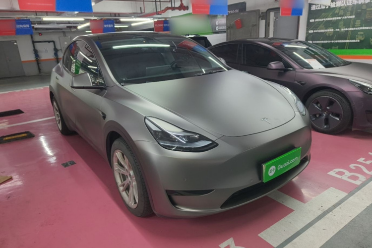 Tesla Model Y 2022 #4 Tesla Model Y 2022 car image #4