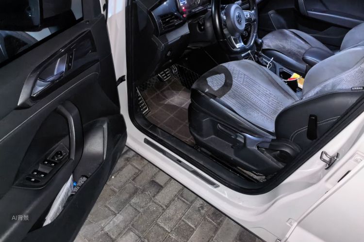 Volkswagen Tharu 2020 car image #18