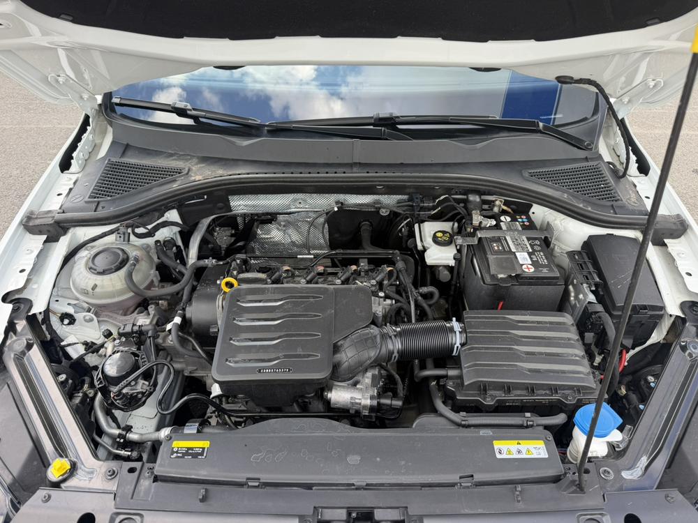 Volkswagen Bora 2022 car image #9