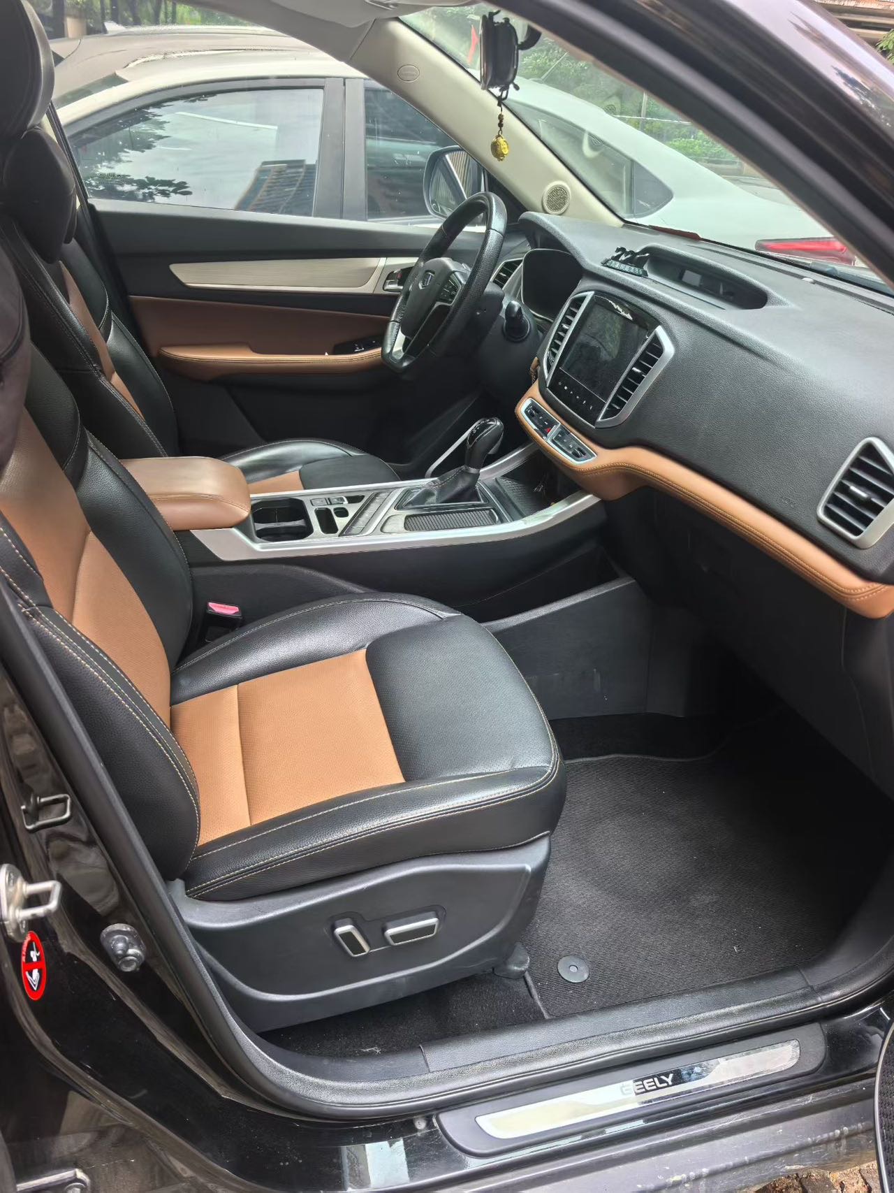 GEELY Vision X6 2019 #5 GEELY Vision X6 2019 car image #5