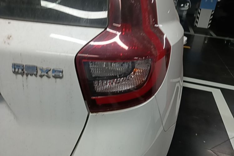 GEELY Vision X6 2018 immagine di auto #8