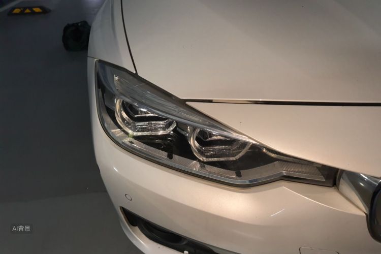 BMW 3 Series 2019 car image #8