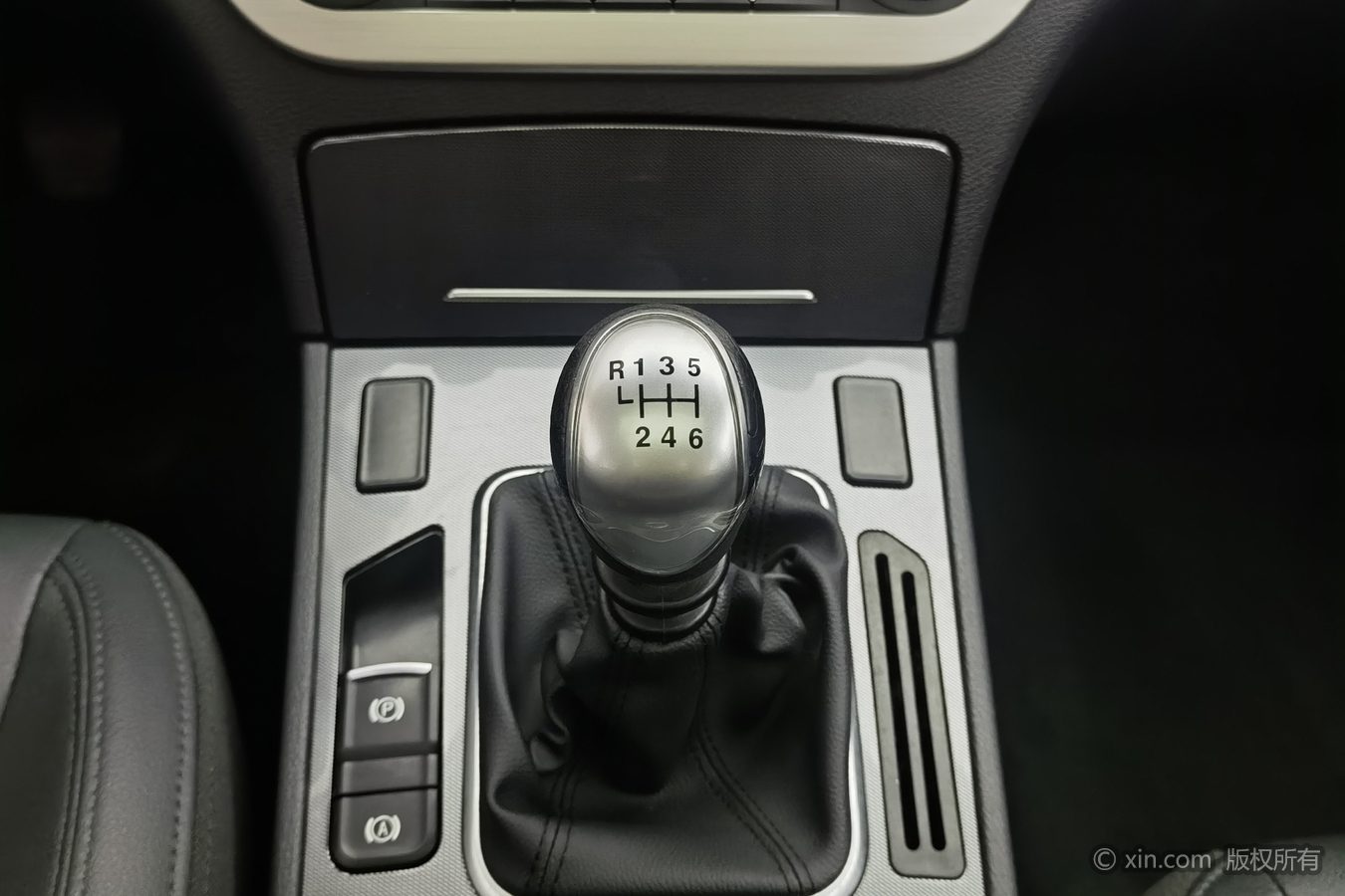 Haval H6 Coupe 2017 #14 Haval H6 Coupe 2017 car image #14