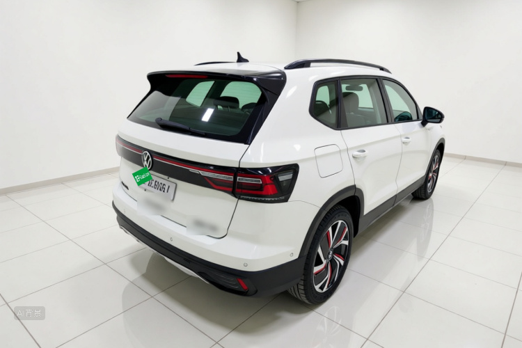 Volkswagen Tharu 2024 car image #7