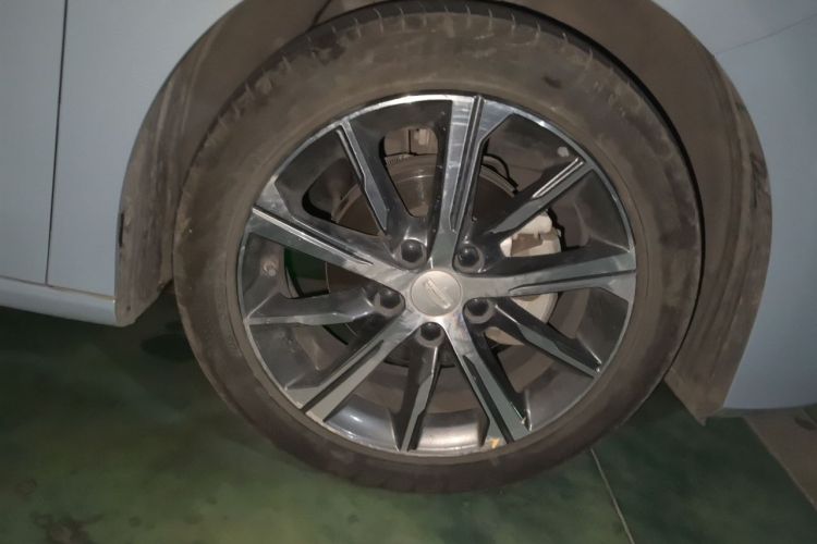 GEELY Emgrand 2024 #9 GEELY Emgrand 2024 car image #9