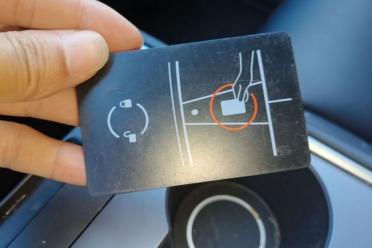 Tesla Model Y 2024 car image #9