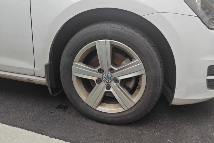 Volkswagen Golf 2016 car image #6