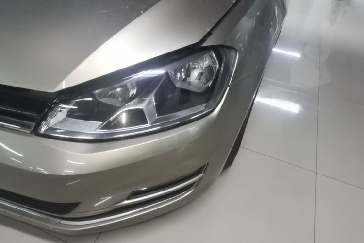 Volkswagen Golf 2015 car image #23