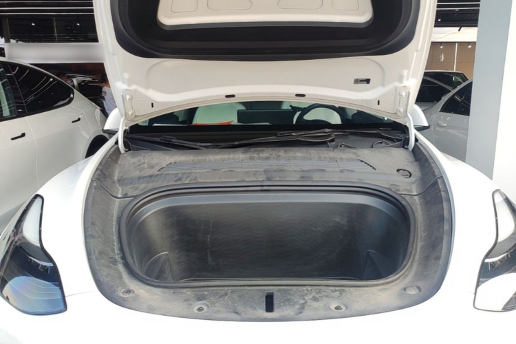 Tesla Model Y 2022 #20 Tesla Model Y 2022 car image #20