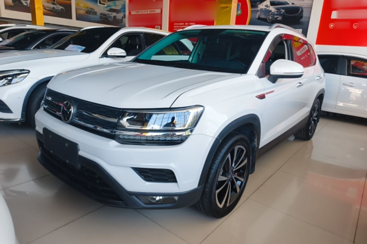 Volkswagen Tharu 2022 car image #2