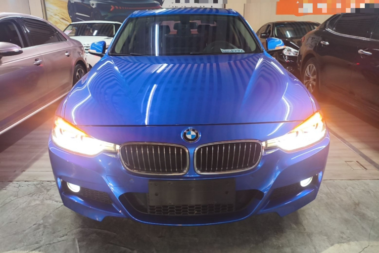 BMW 3 Series 2019 car image #3