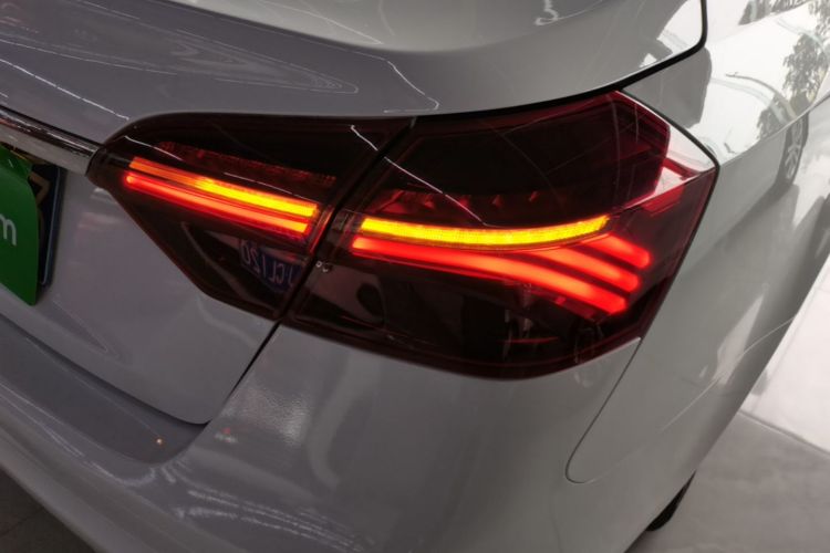 GEELY Emgrand 2020 #8 GEELY Emgrand 2020 car image #8