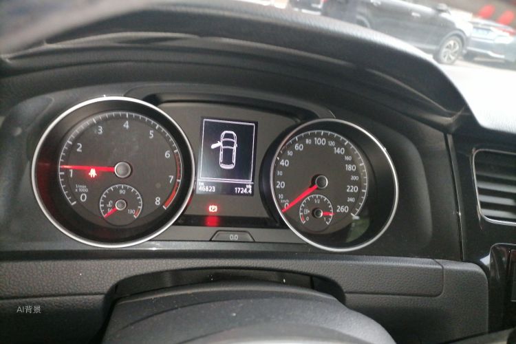 Volkswagen Golf 2019 car image #13