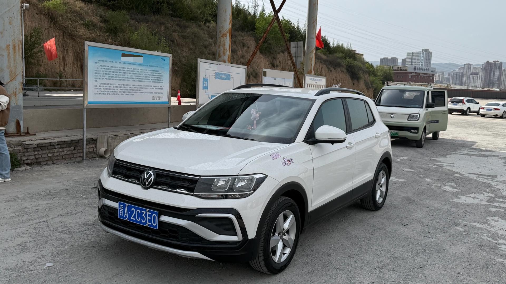 Volkswagen T-Cross 2022 car image 