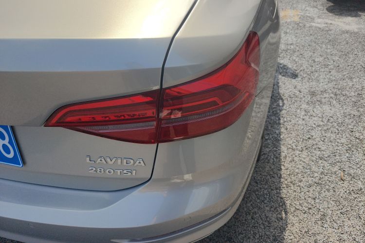 Volkswagen Lavida 2020 car image #8