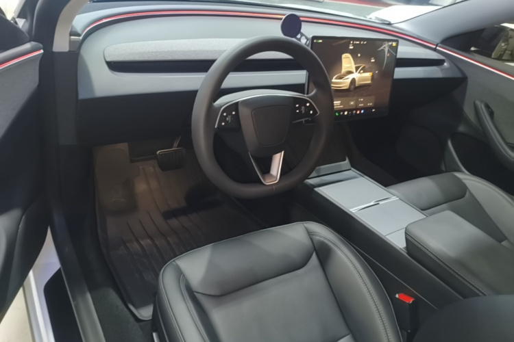 Tesla Model 3 2024 #11 Tesla Model 3 2024 car image #11
