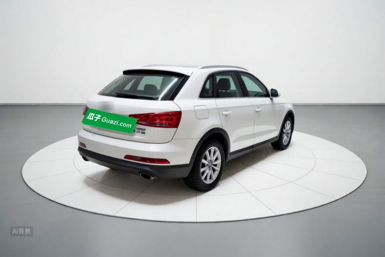 Audi Q3 2015 car image #7