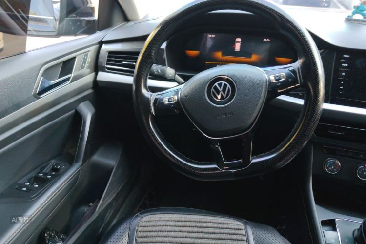 Volkswagen Lavida 2021 car image #12