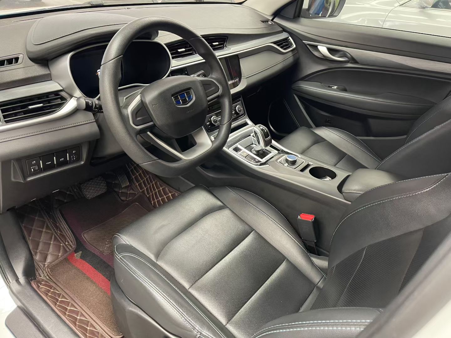 GEELY Emgrand New Energy 2021 #4 GEELY Emgrand New Energy 2021 car image #4