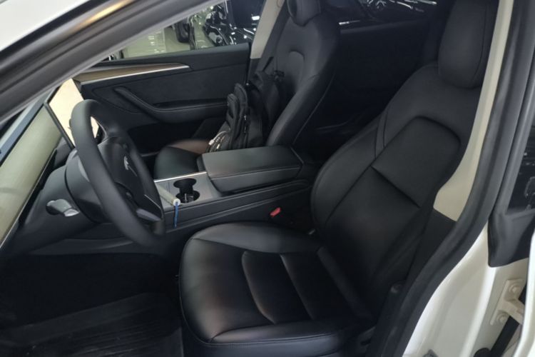 Tesla Model Y 2022 #15 Tesla Model Y 2022 car image #15