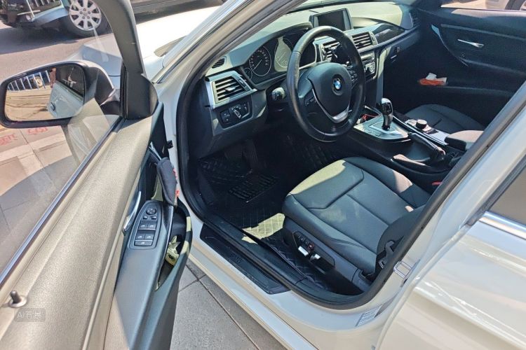 BMW 3 Series 2017 #18 BMW 3 Series 2017 car image #18
