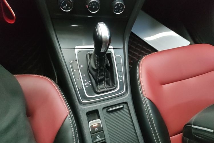 Volkswagen Golf 2017 #14 Volkswagen Golf 2017 car image #14