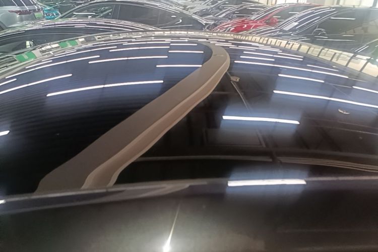 Tesla Model Y 2024 car image #23