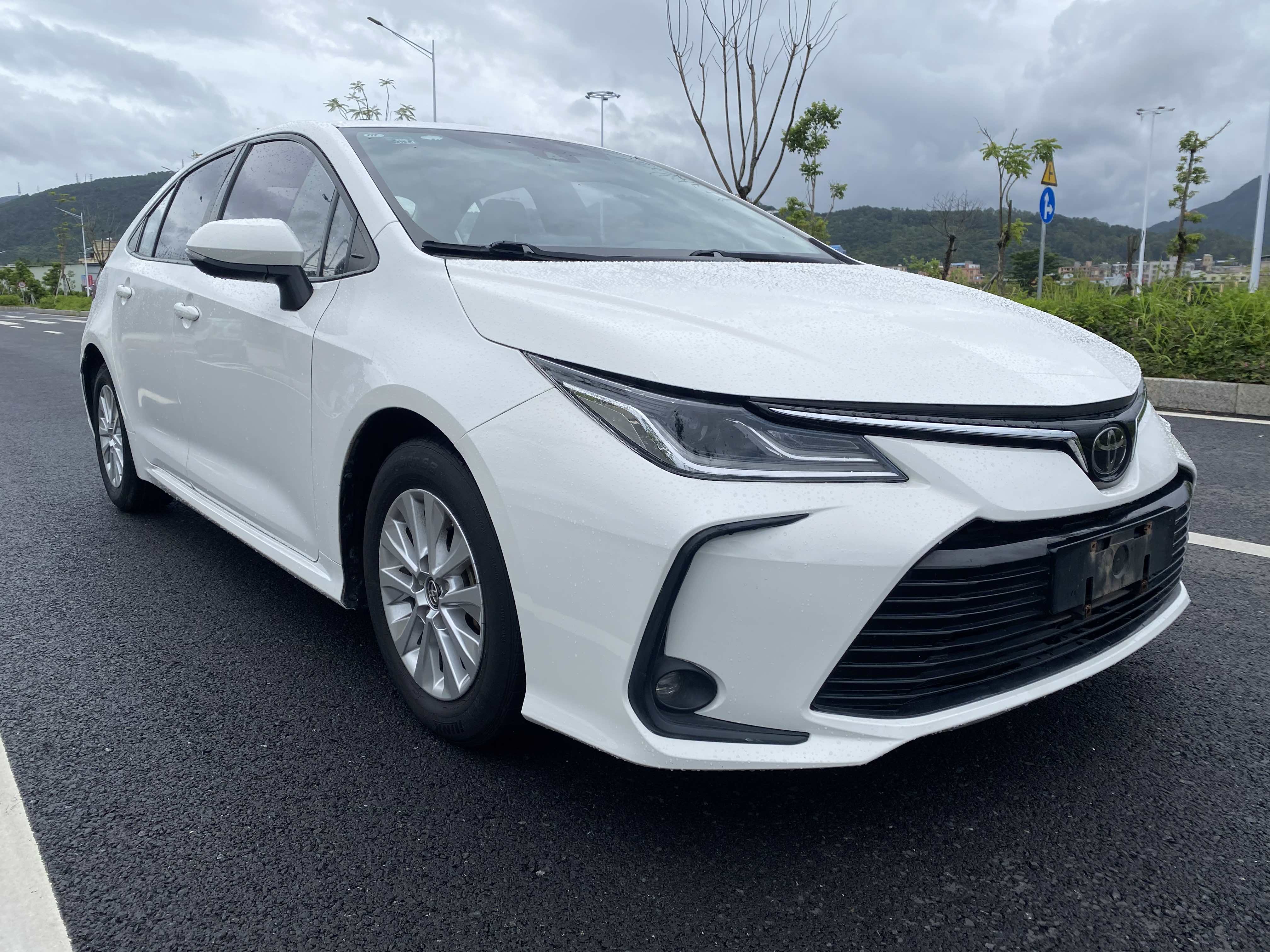 Toyota Corolla 2023 immagine di auto #4