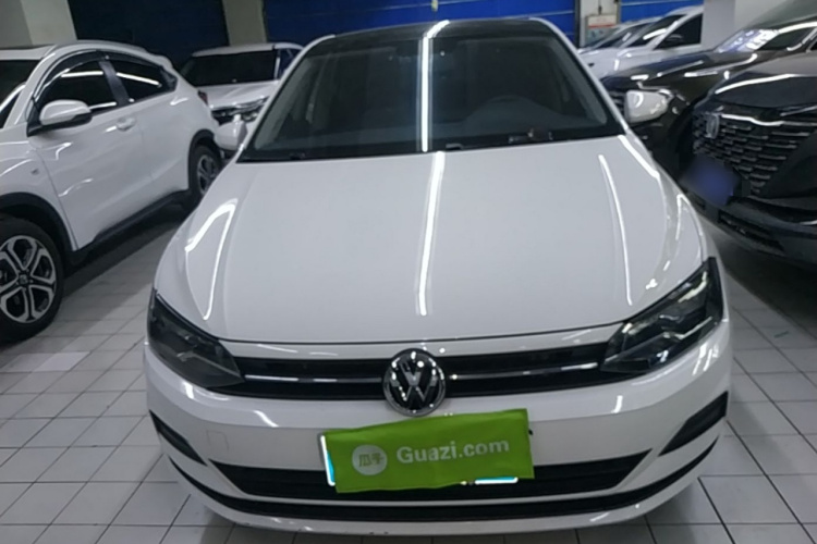 Volkswagen Polo 2020 car image #3