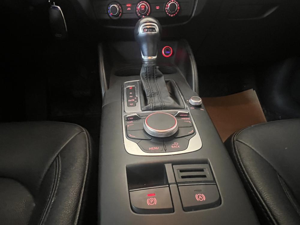 Audi A3 2015 car image #12