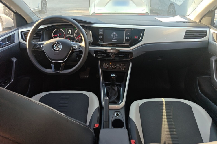Volkswagen Polo 2021 car image #10