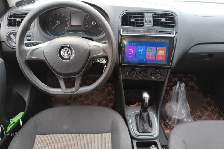 Volkswagen Polo 2019 car image #11