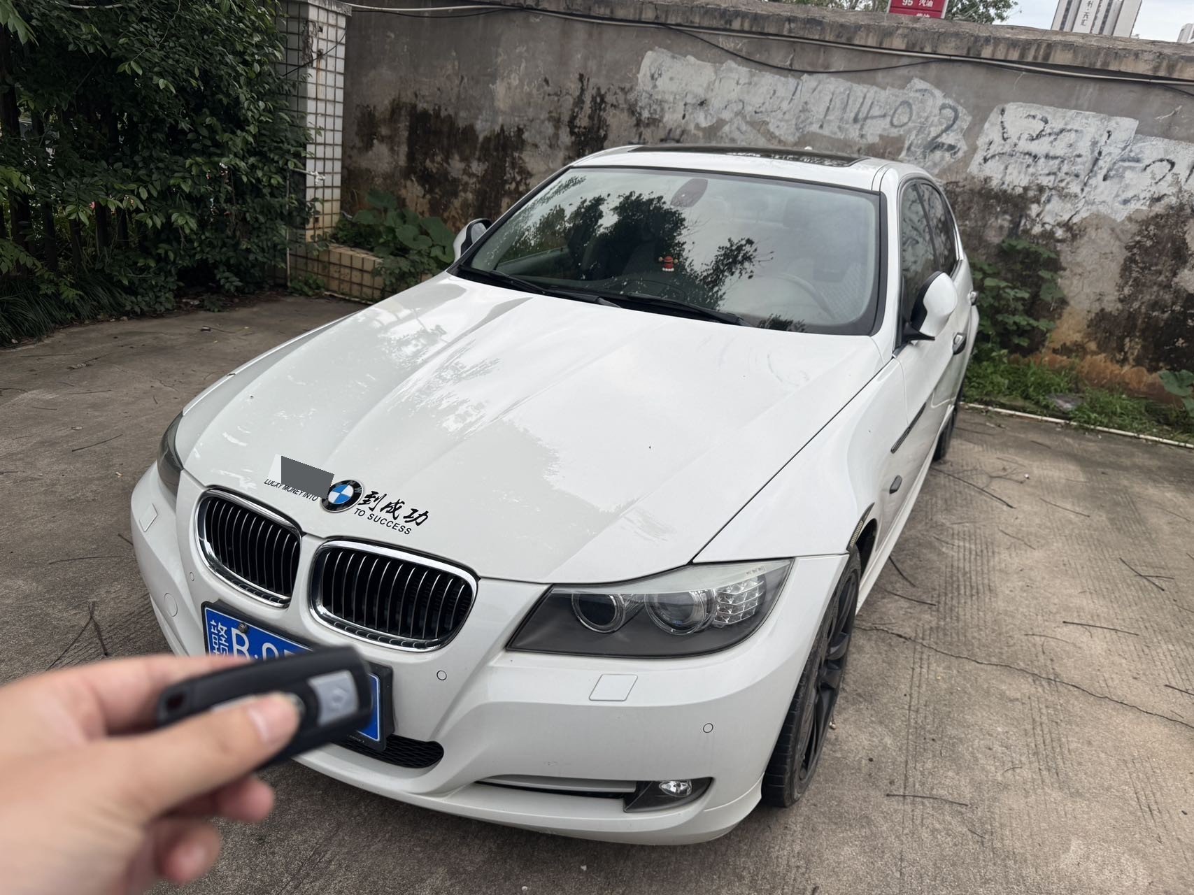 2012 2012 car image