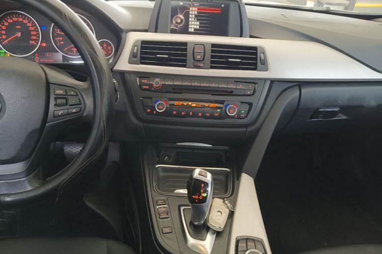 BMW 3 Series 2015 #13 BMW 3 Series 2015 car image #13