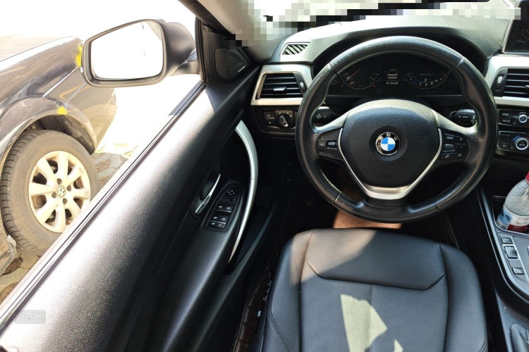 BMW 3 Series GT 2017 imagen de coche #12